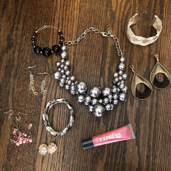 Jewelry and Lip Gloss Bundle - Picture 2 of 3